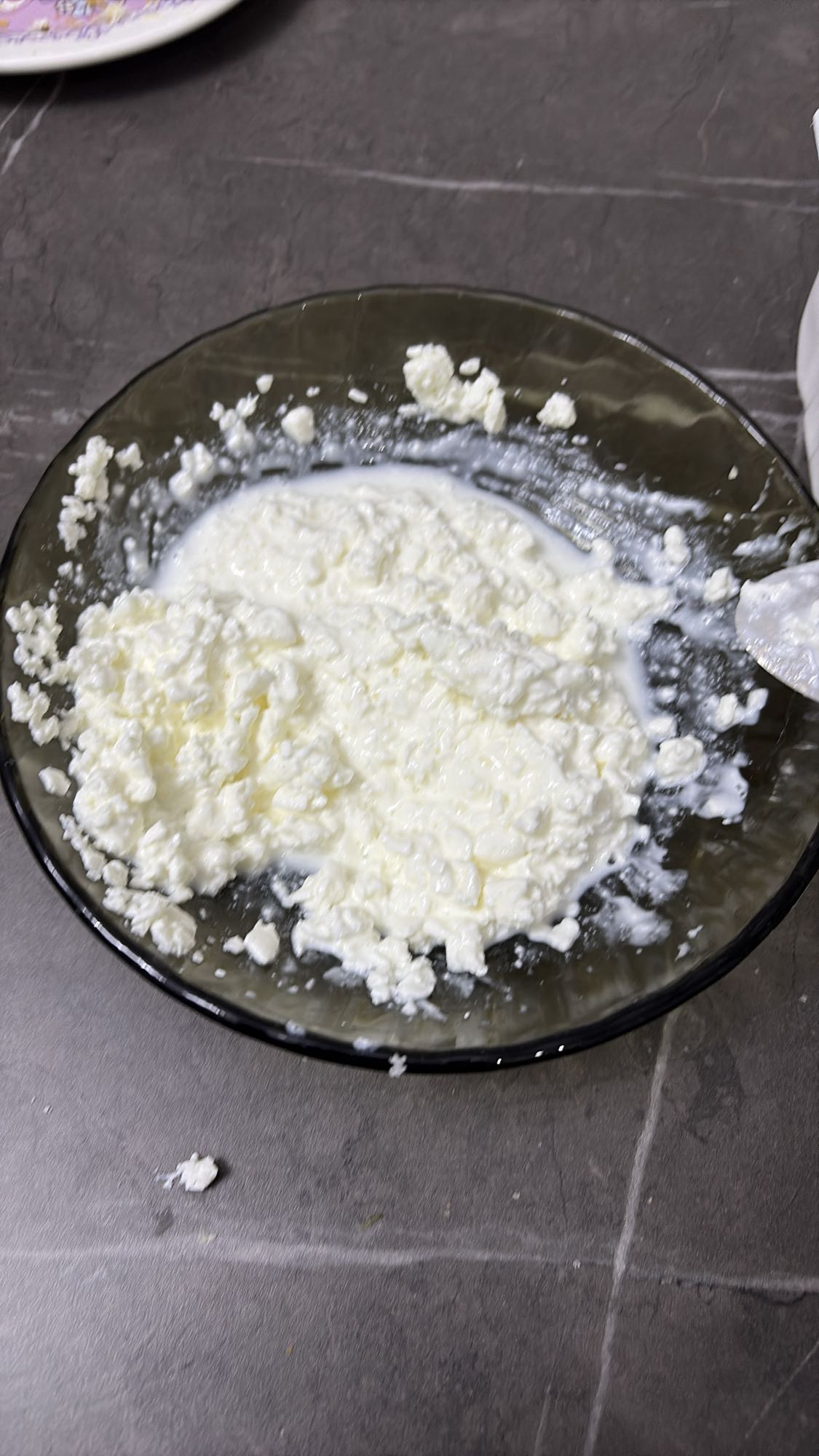 тарелка творога