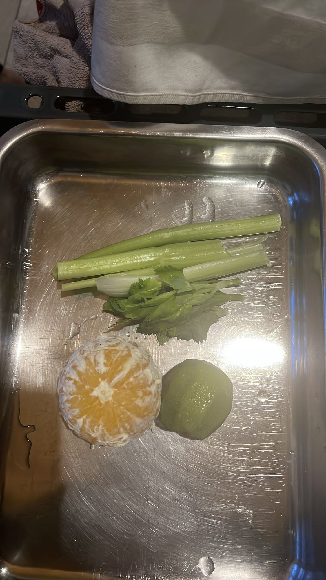 Fructe și țelină proaspete