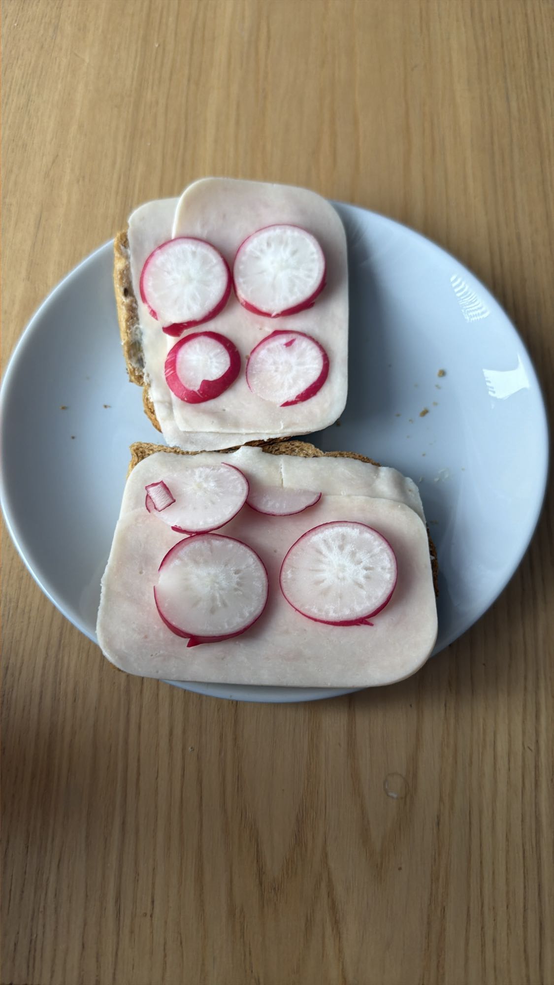 Kanapki z szynką i rzodkiewką