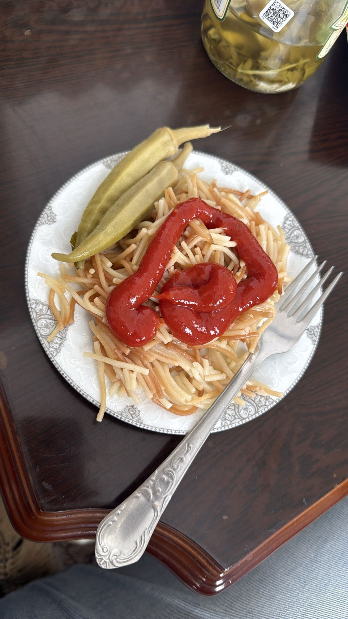 Vermicelli with ketchup