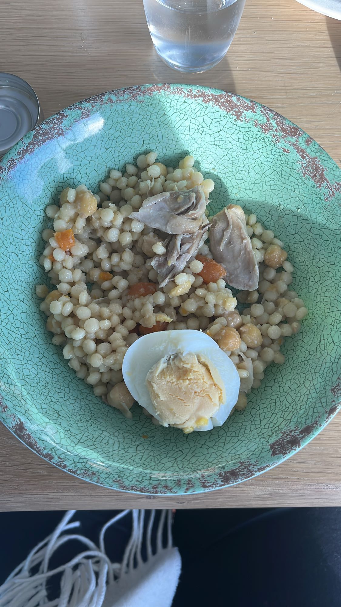 Couscous, poulet, œuf
