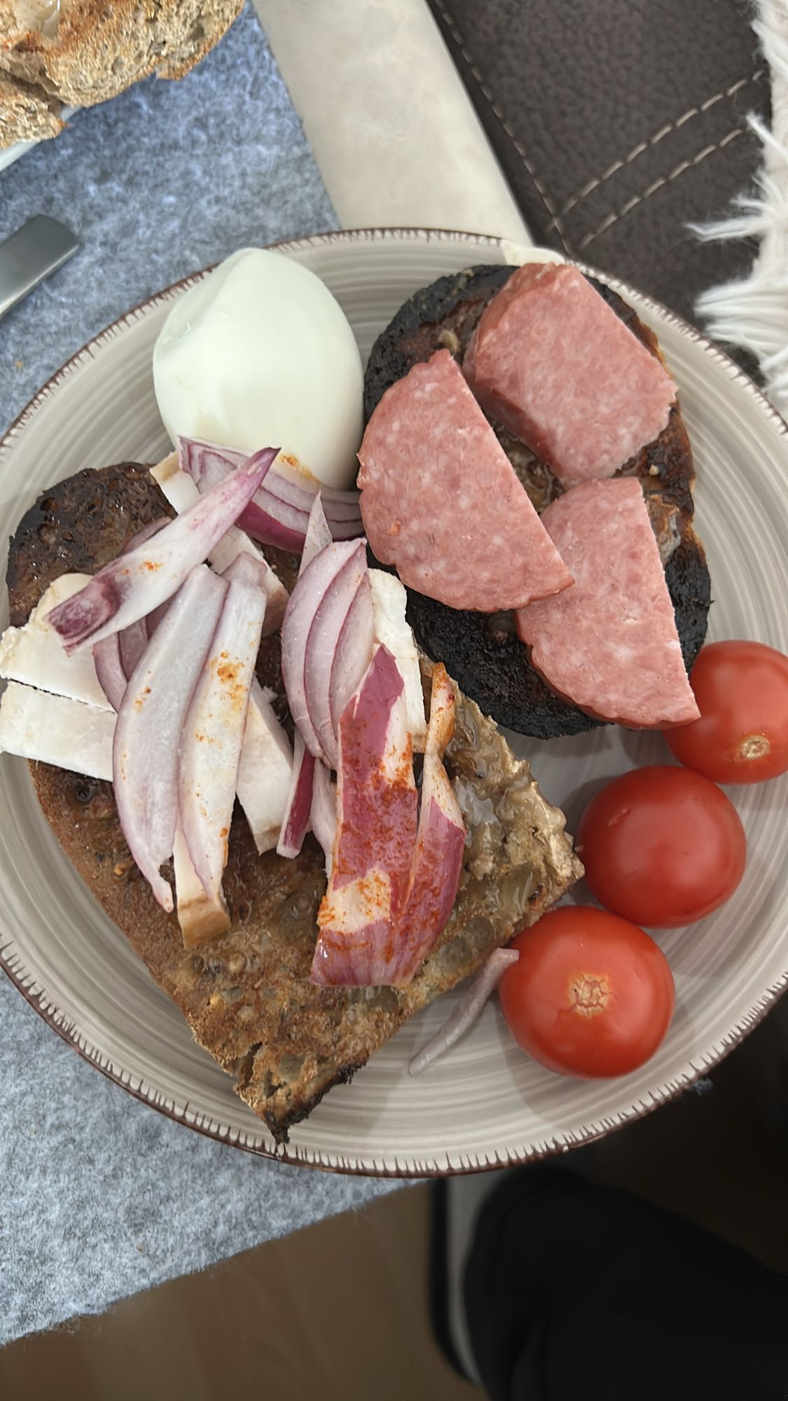 Tostada mixta con huevo
