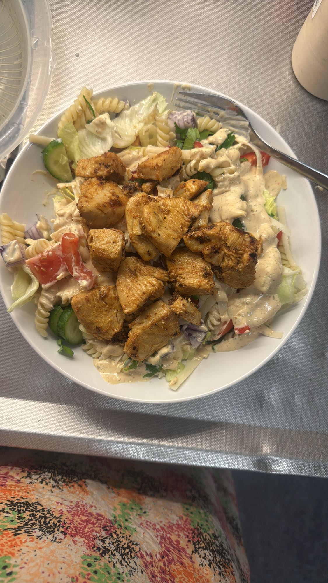 Kycklingsallad med pasta