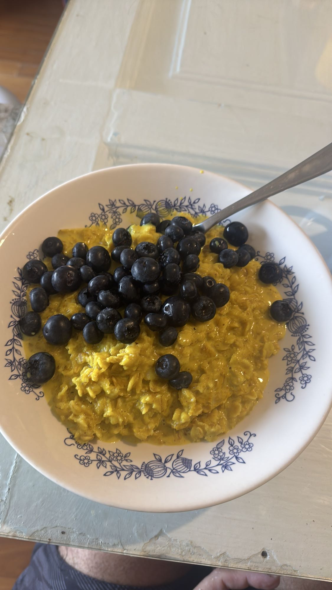 Golden oats with blueberries