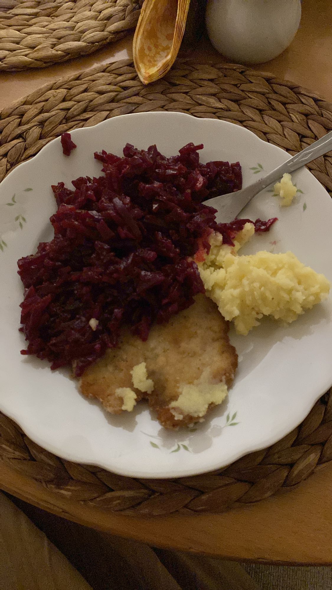 Kotlet schabowy z buraczkami