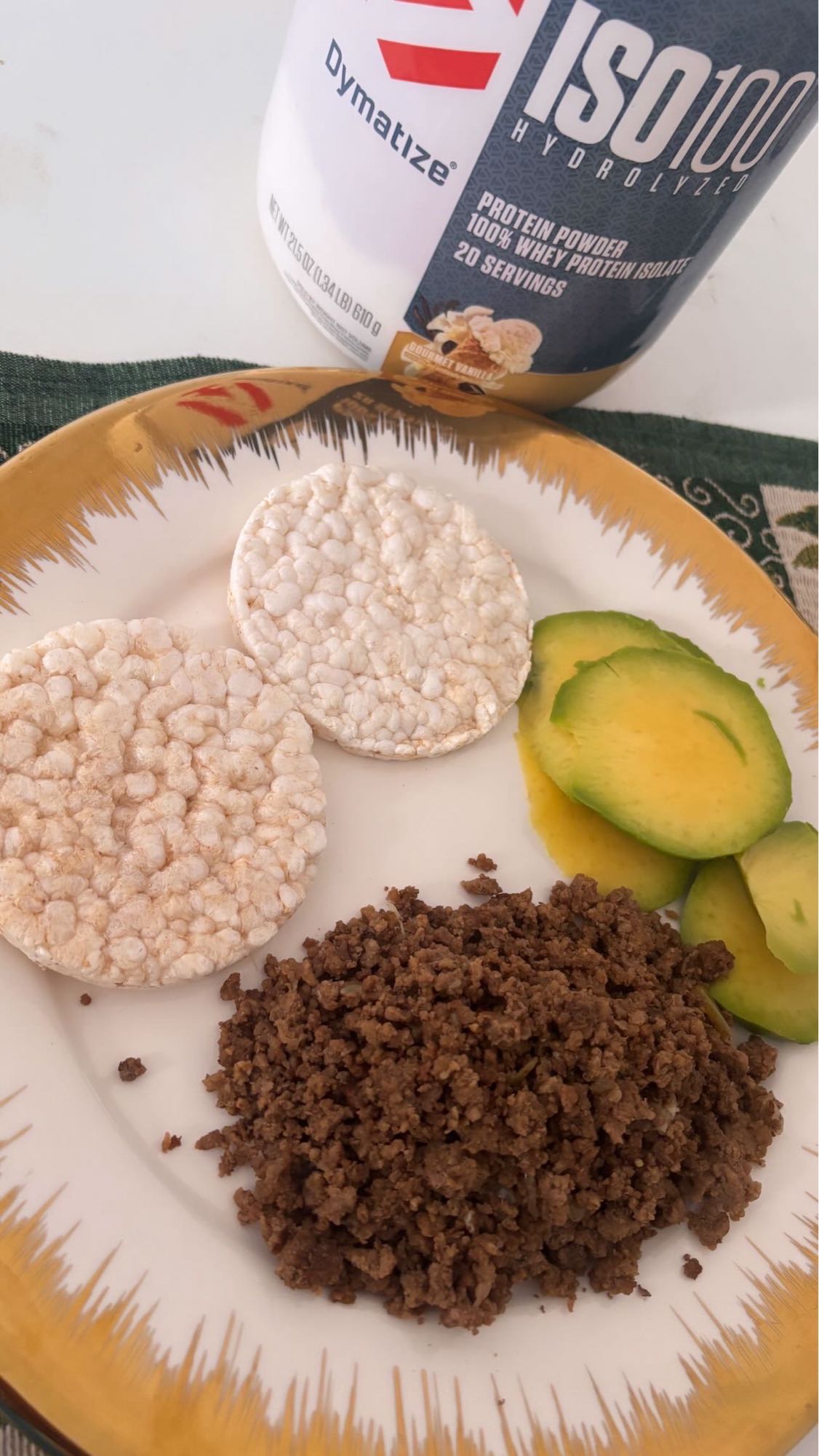 Tortitas con carne y aguacate