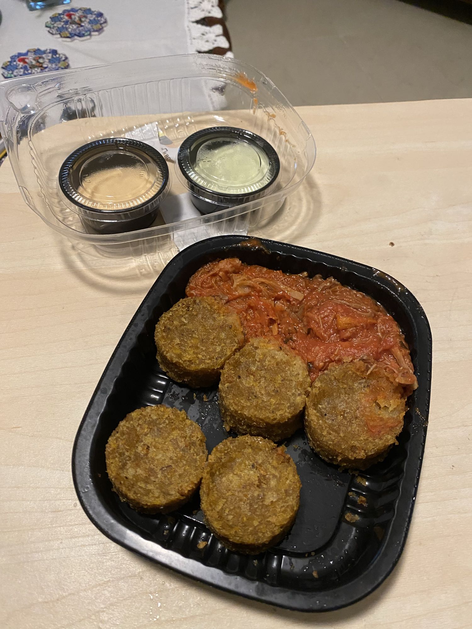 Mini mofongo de plátano con res mechada