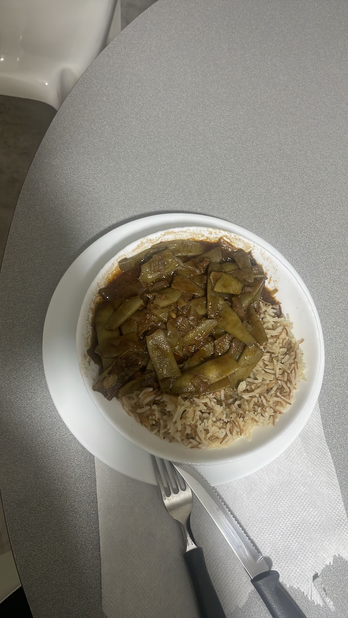 Rice with green beans stew