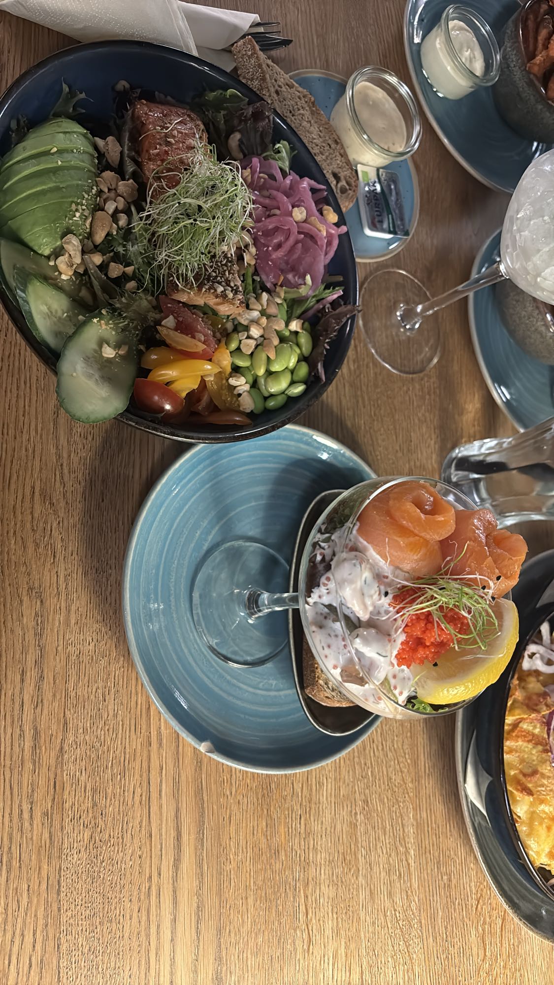 bol de saumon et avocat