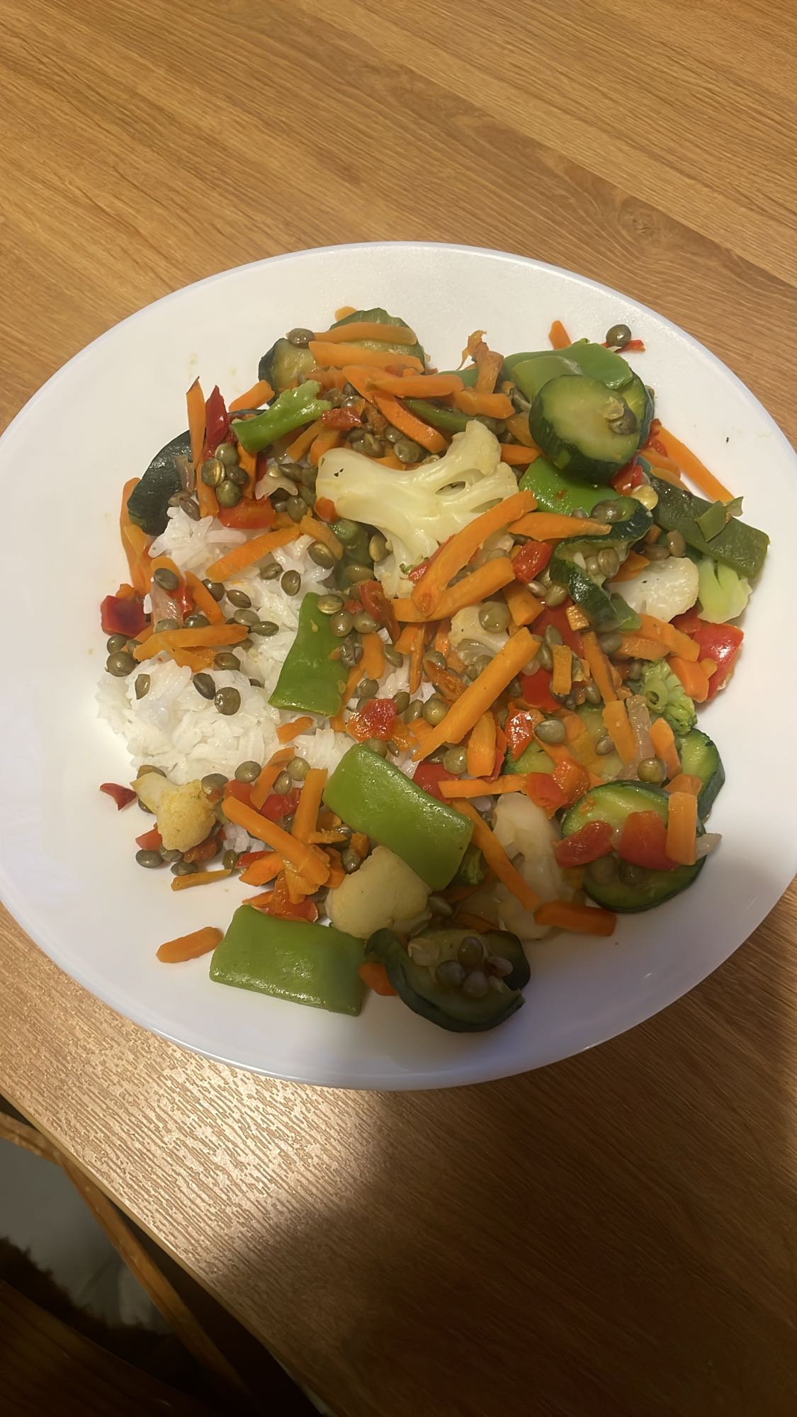 Ryż z warzywami i soczewicą