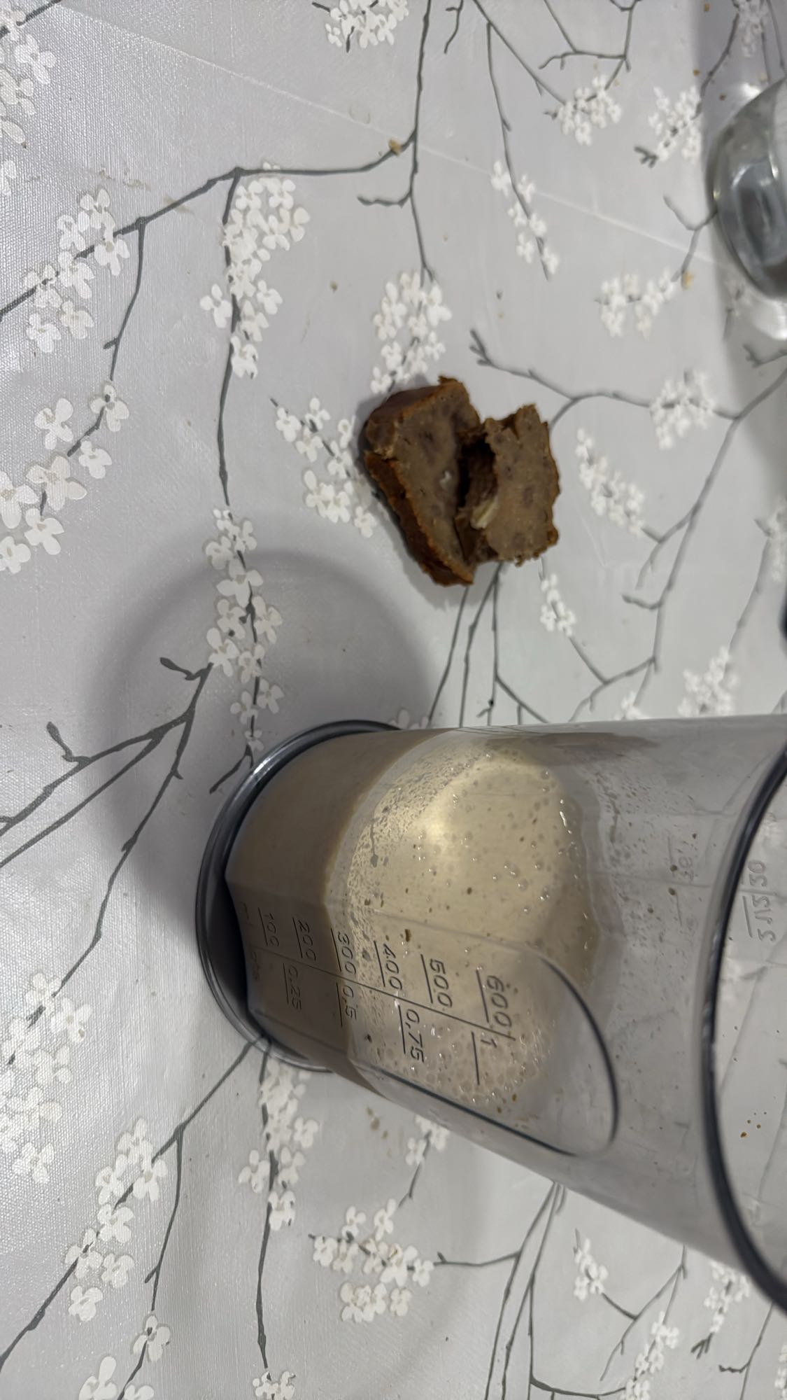 Batido y pan de plátano