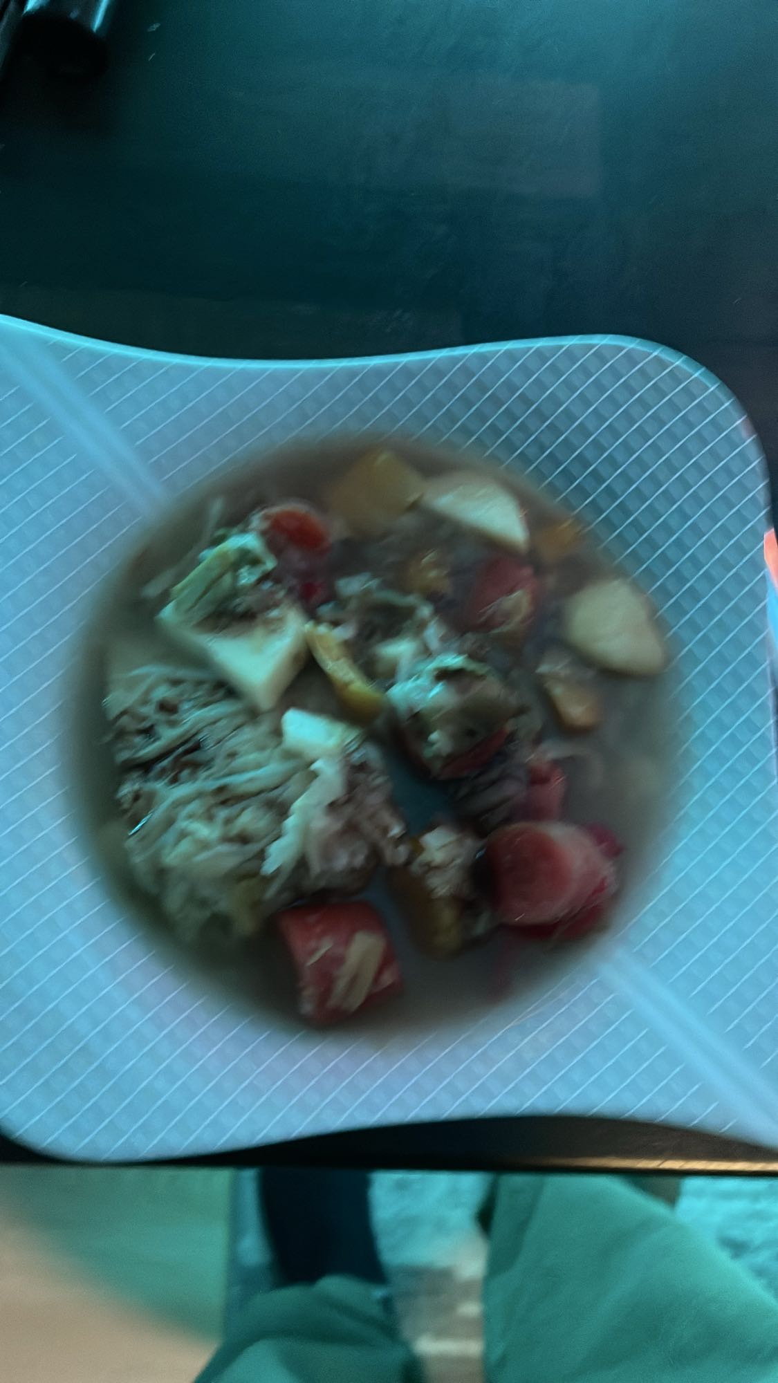 Soupe de légumes et viande