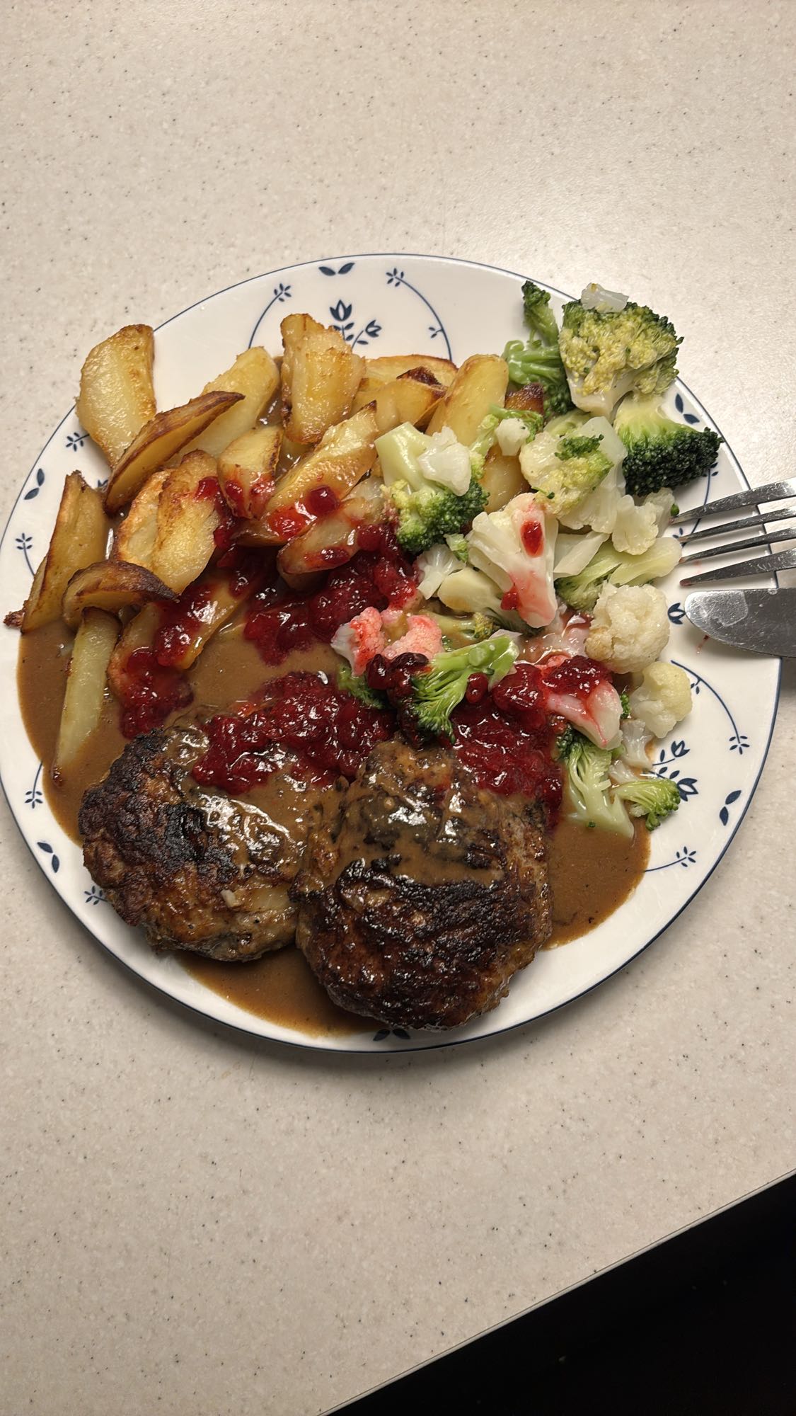 Kjøttkaker med poteter