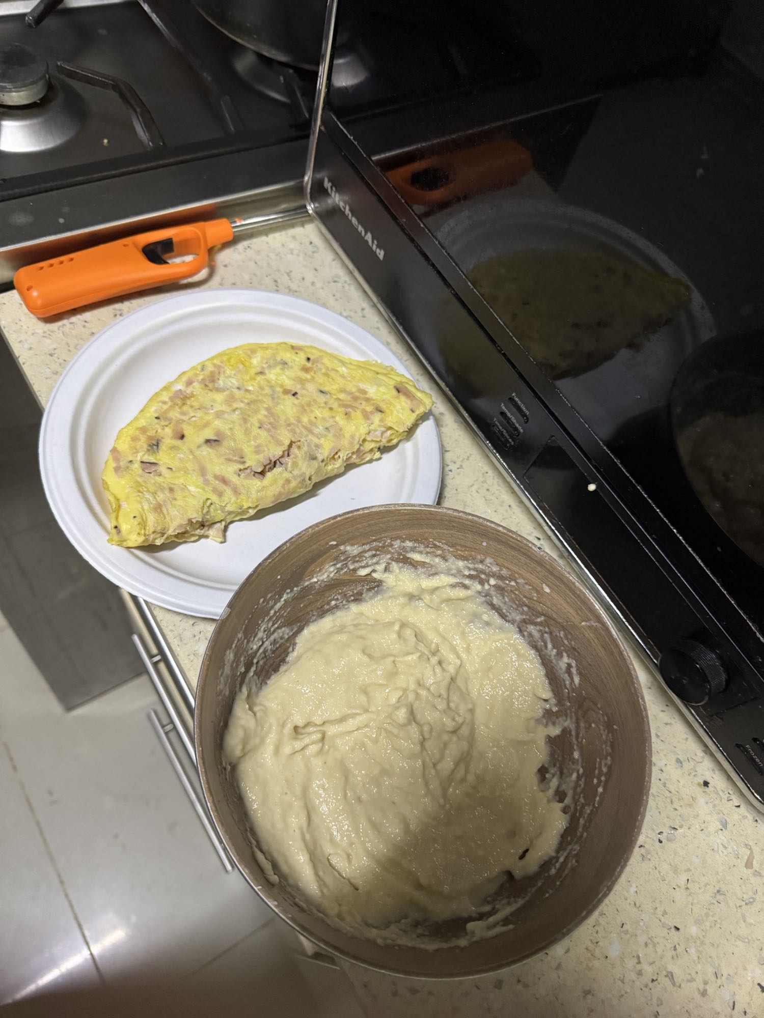 Omelette con jamón de pavo, leche y nestum