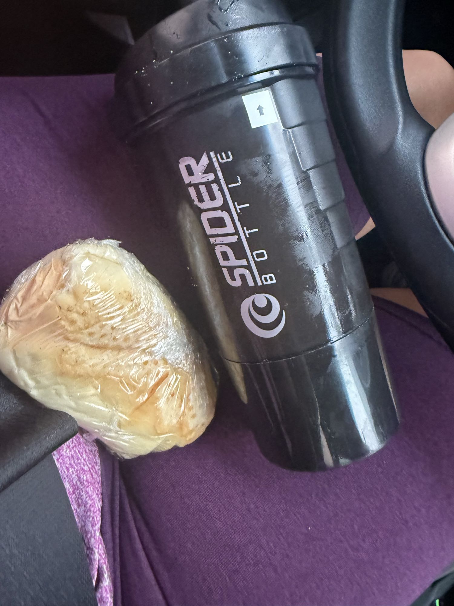 Pão com shake de proteína