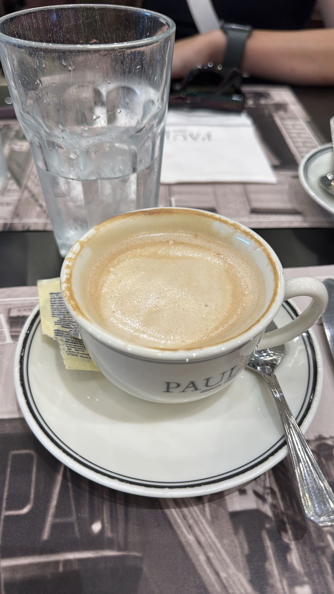 Capuchino de leche descremada sin azúcar