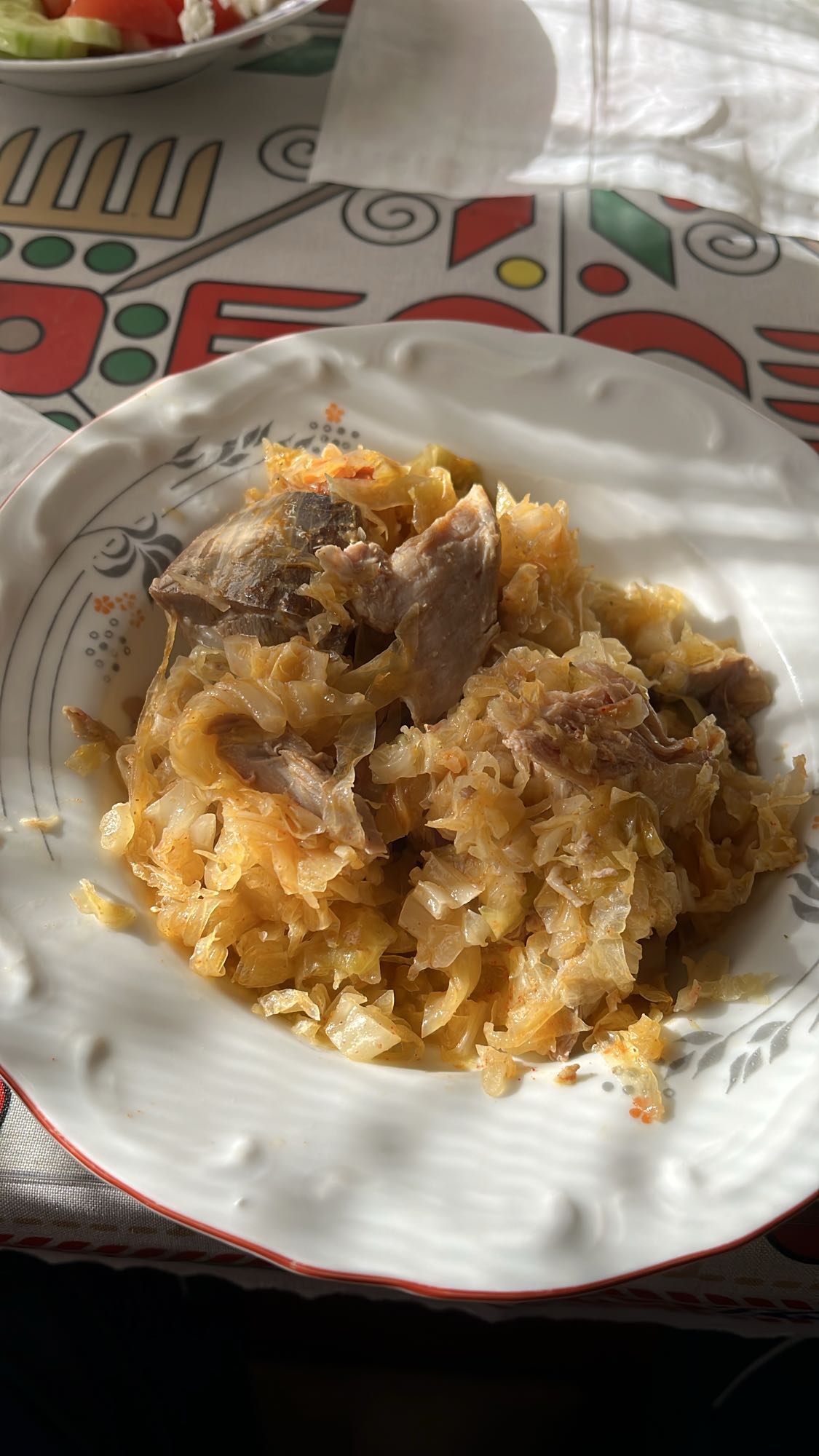 Задушено кисело зеле с месо