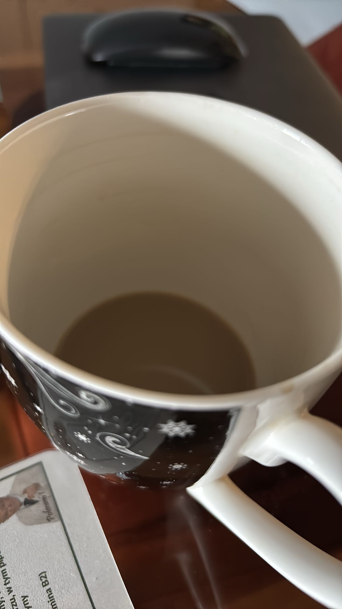 resztka kawy z mlekiem