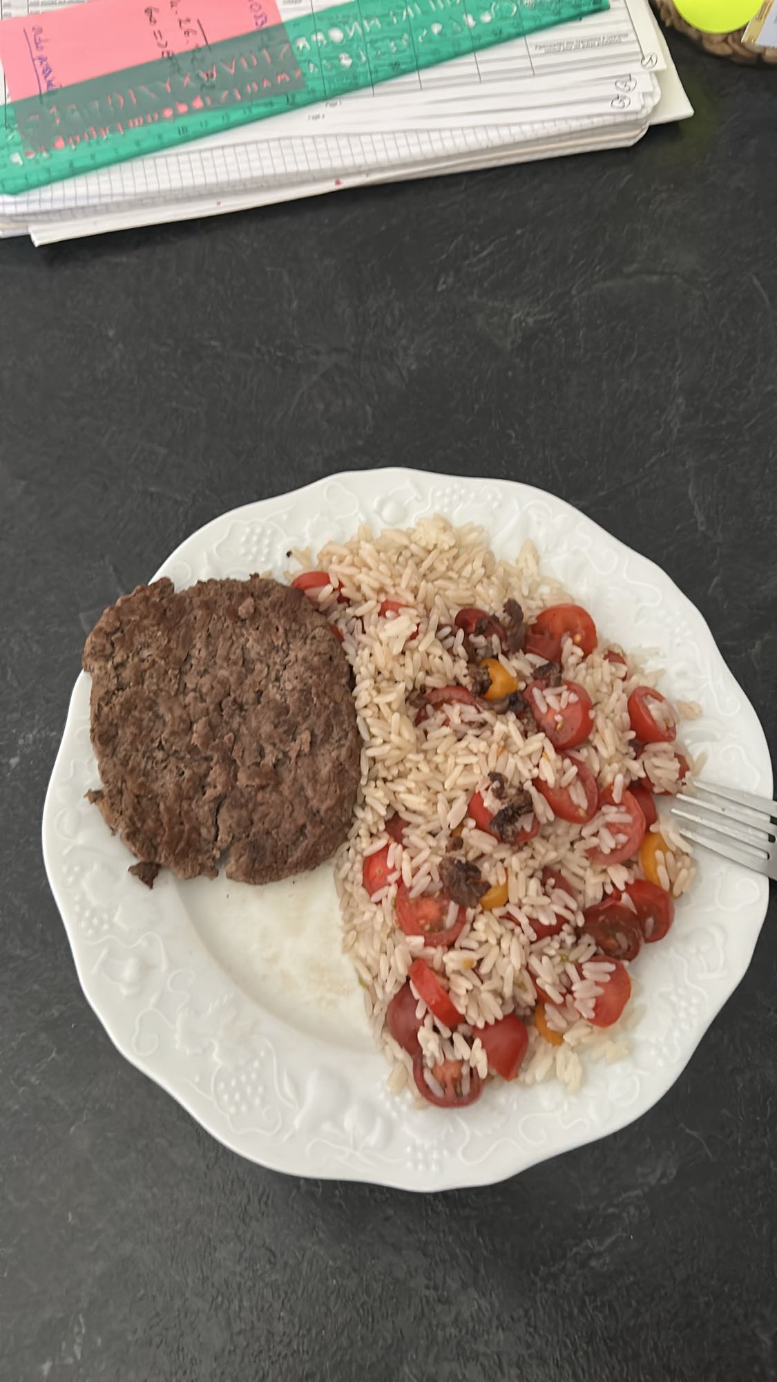 Riz et steak haché
