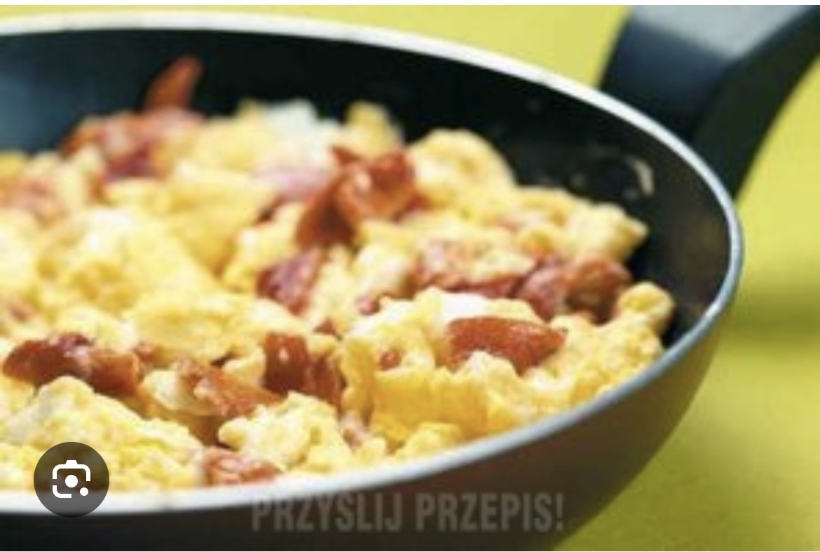 Jajecznica z boczkiem