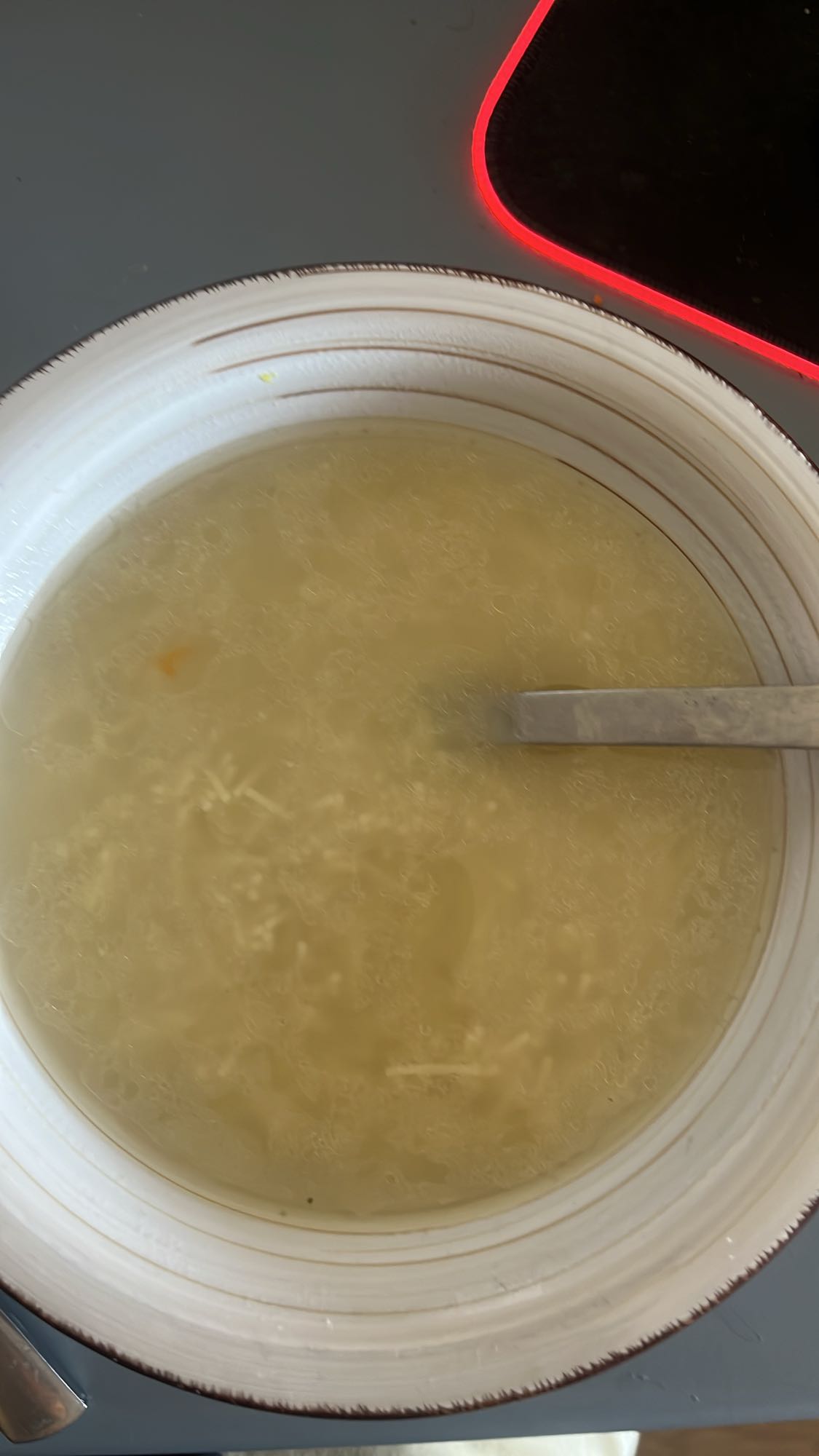 sopa de fideos con pollo