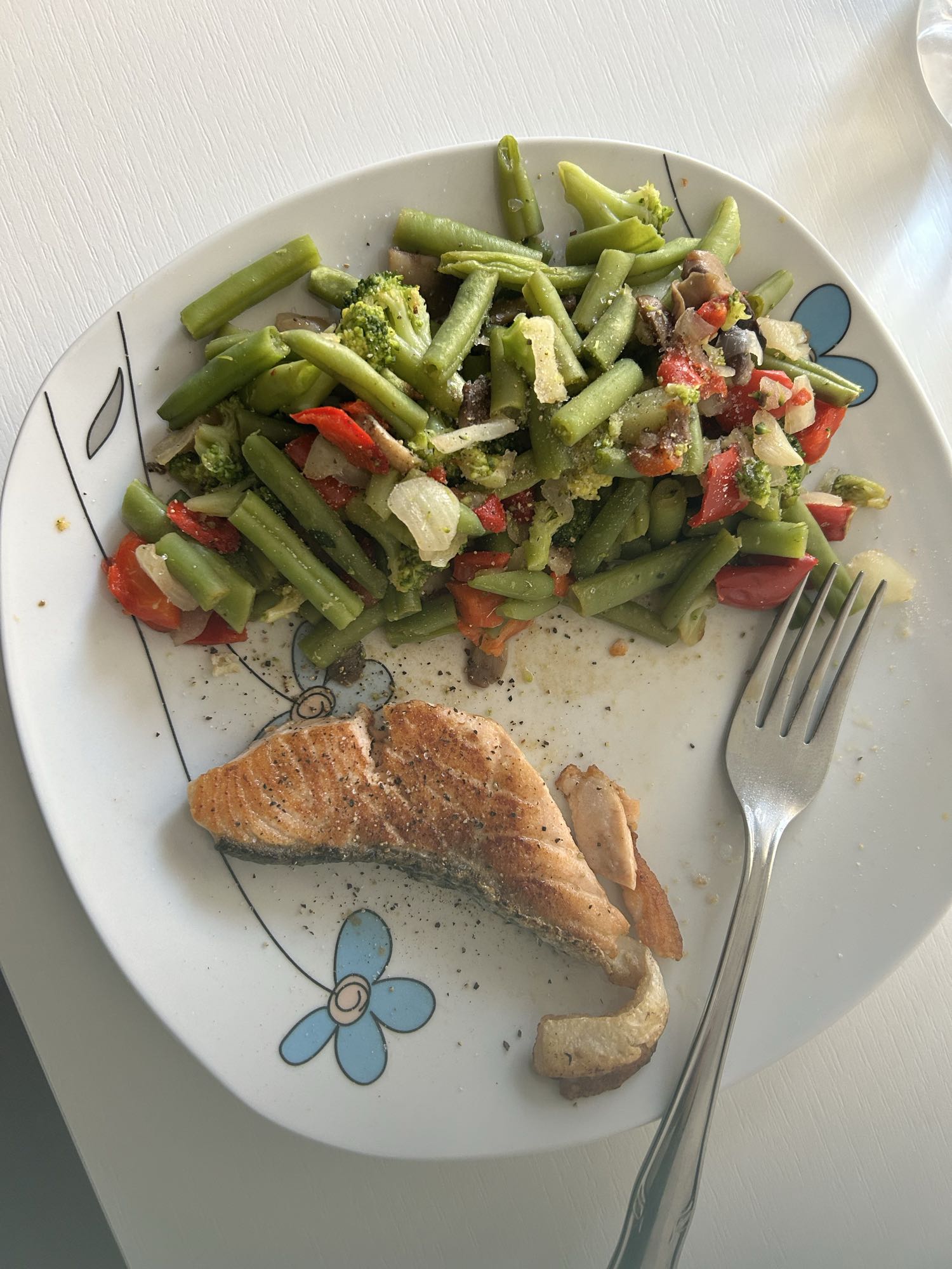 Salmón con verduras