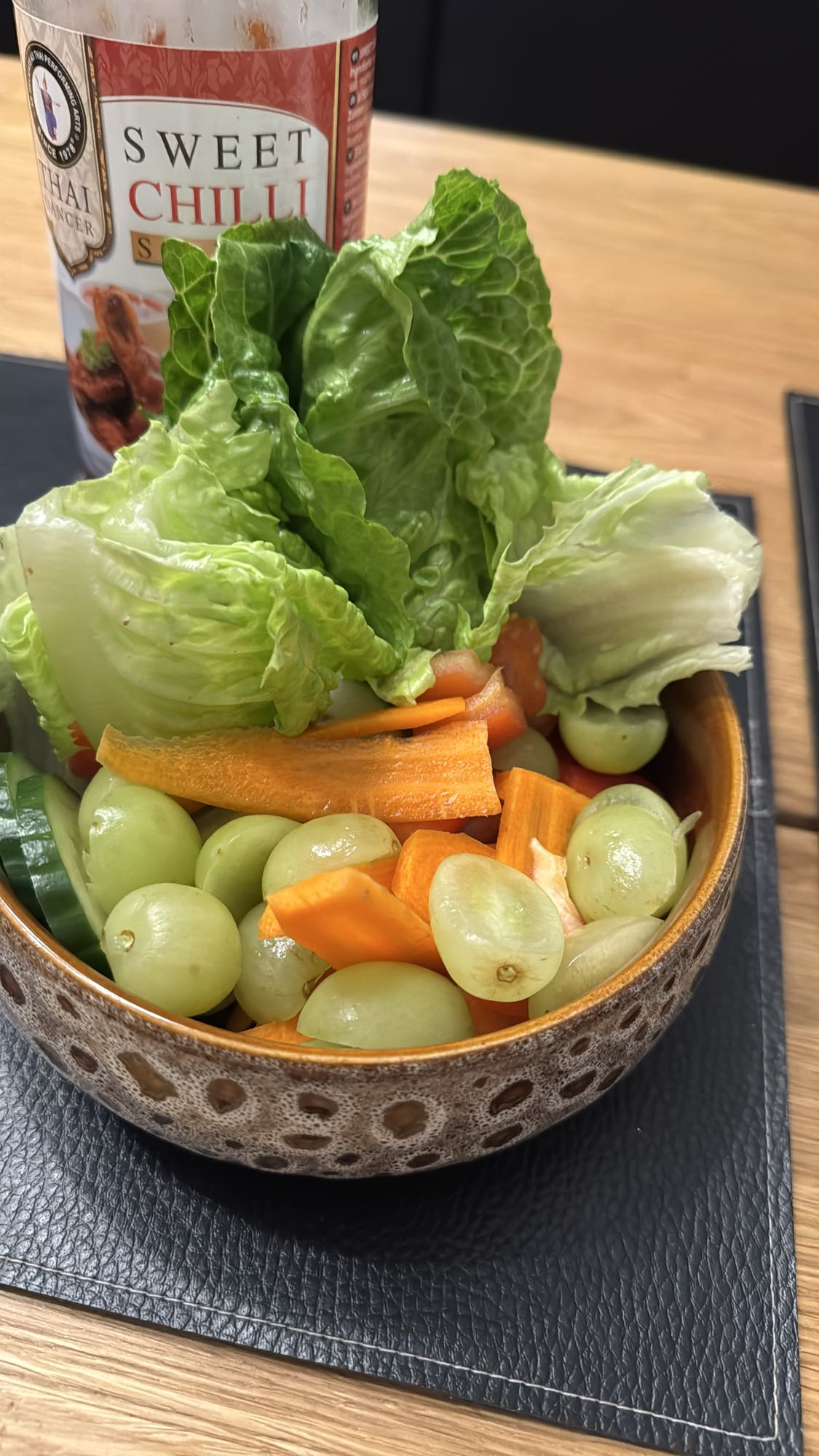 Sallad med vindruvor och morot