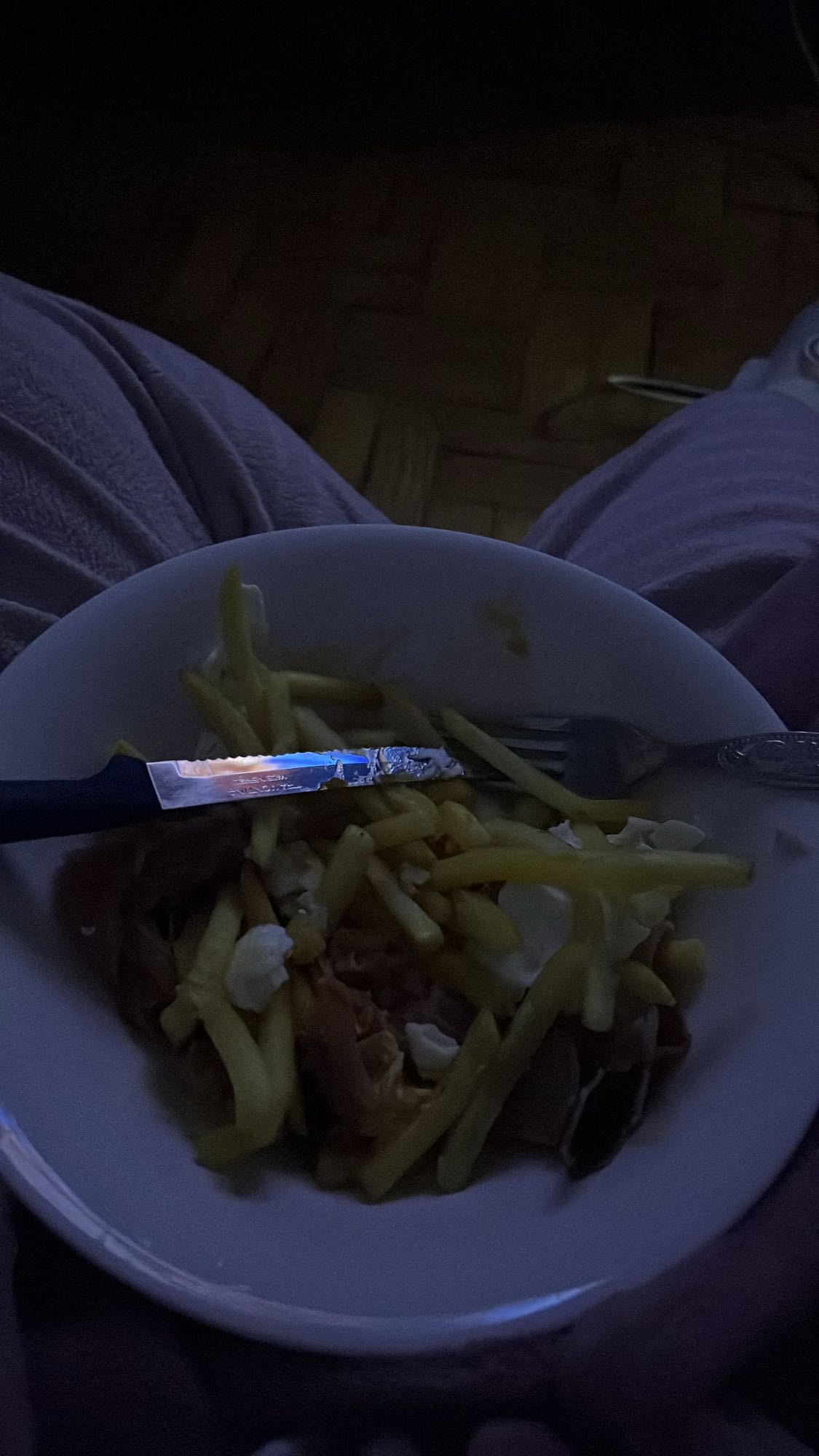 Batata com ovo e presunto