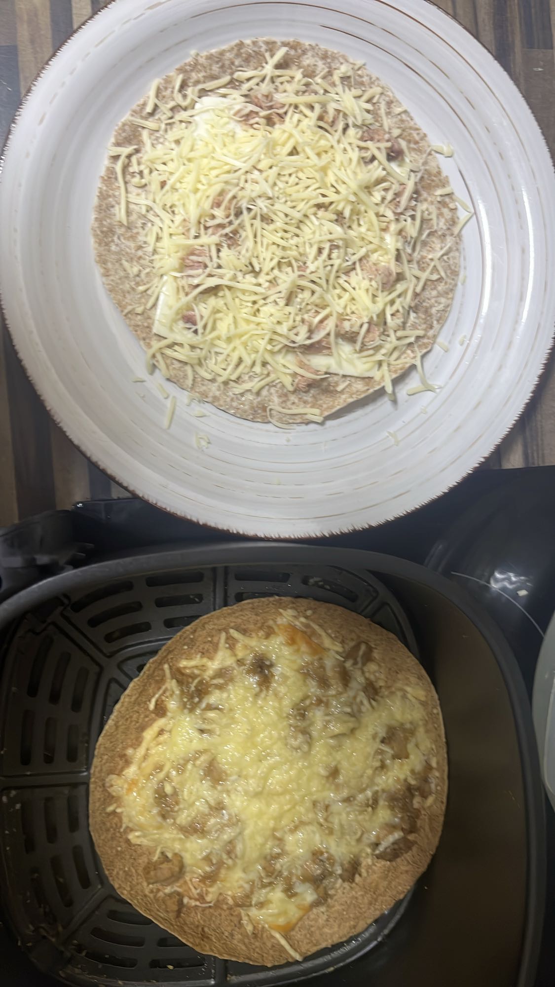 Tortilla con queso y pollo