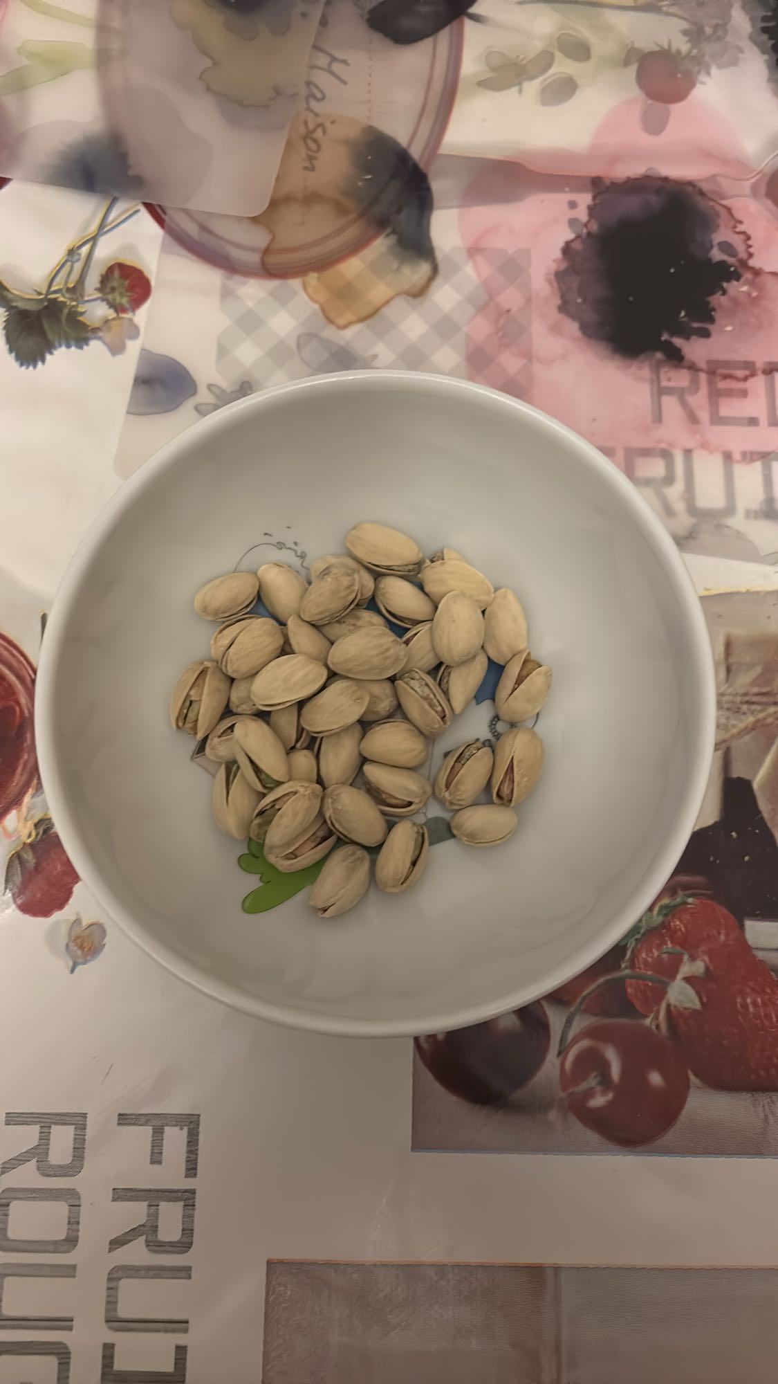 Pistachos en cuenco