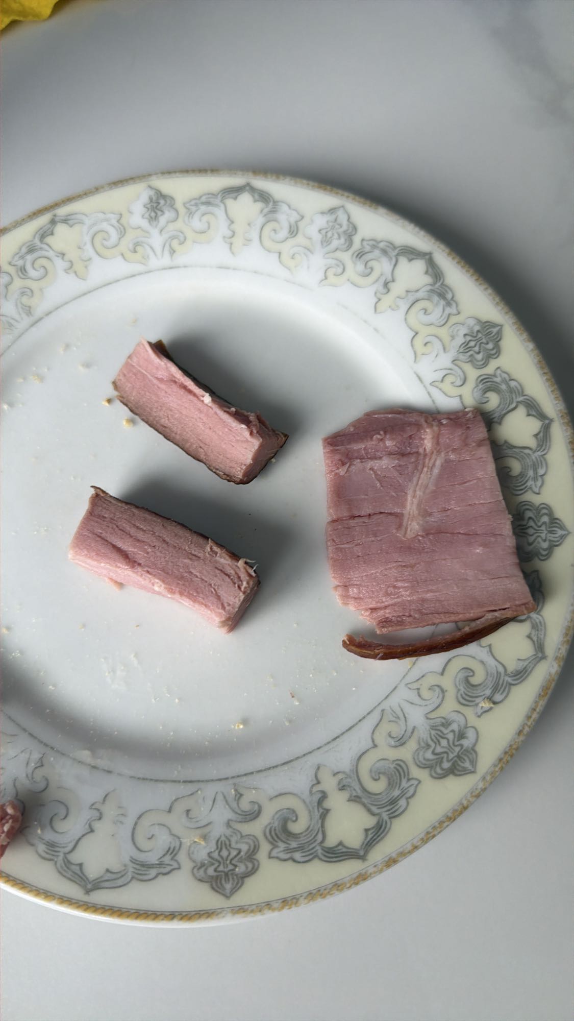 кусочки ветчины