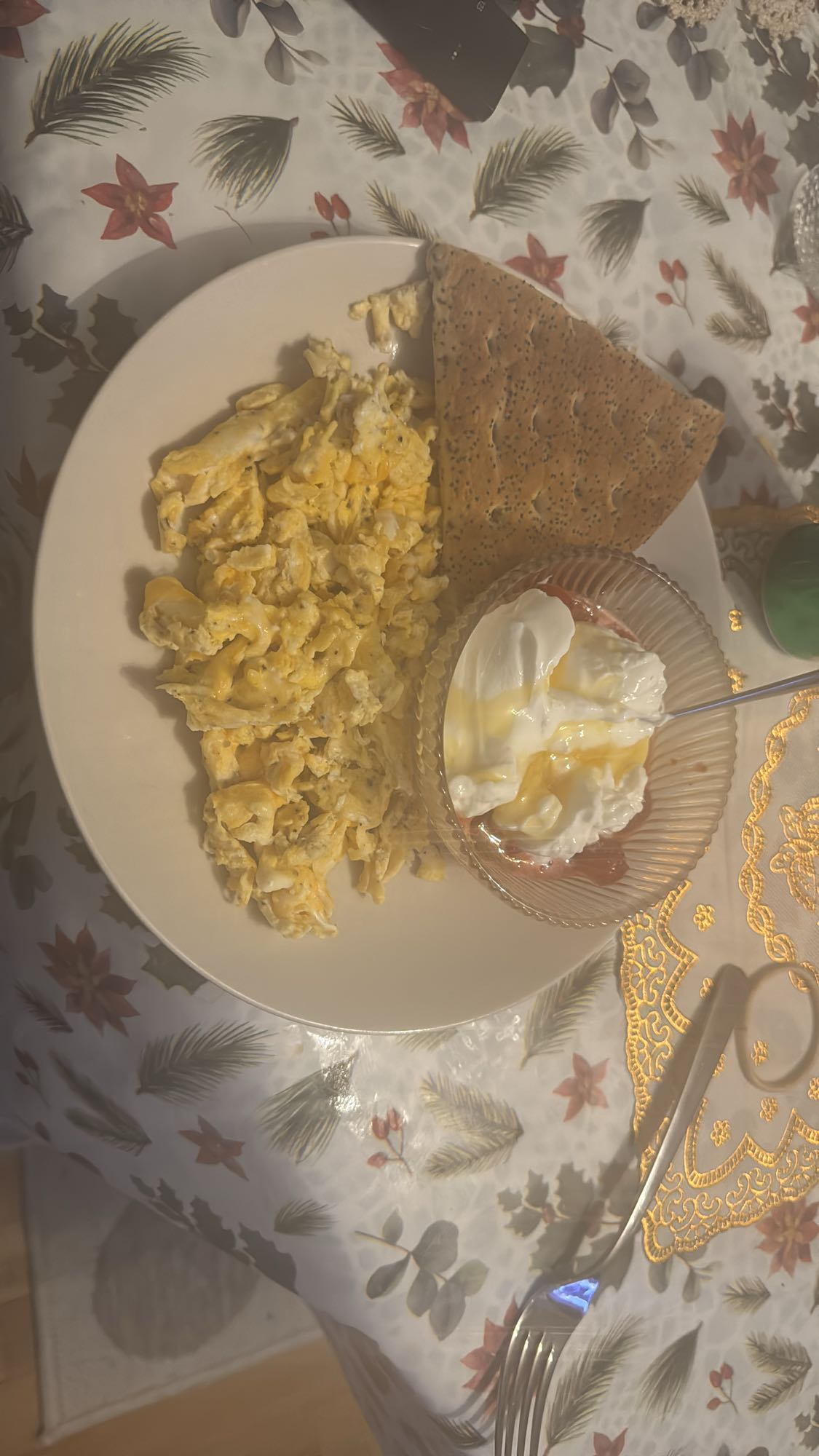 Äggröra med yoghurt