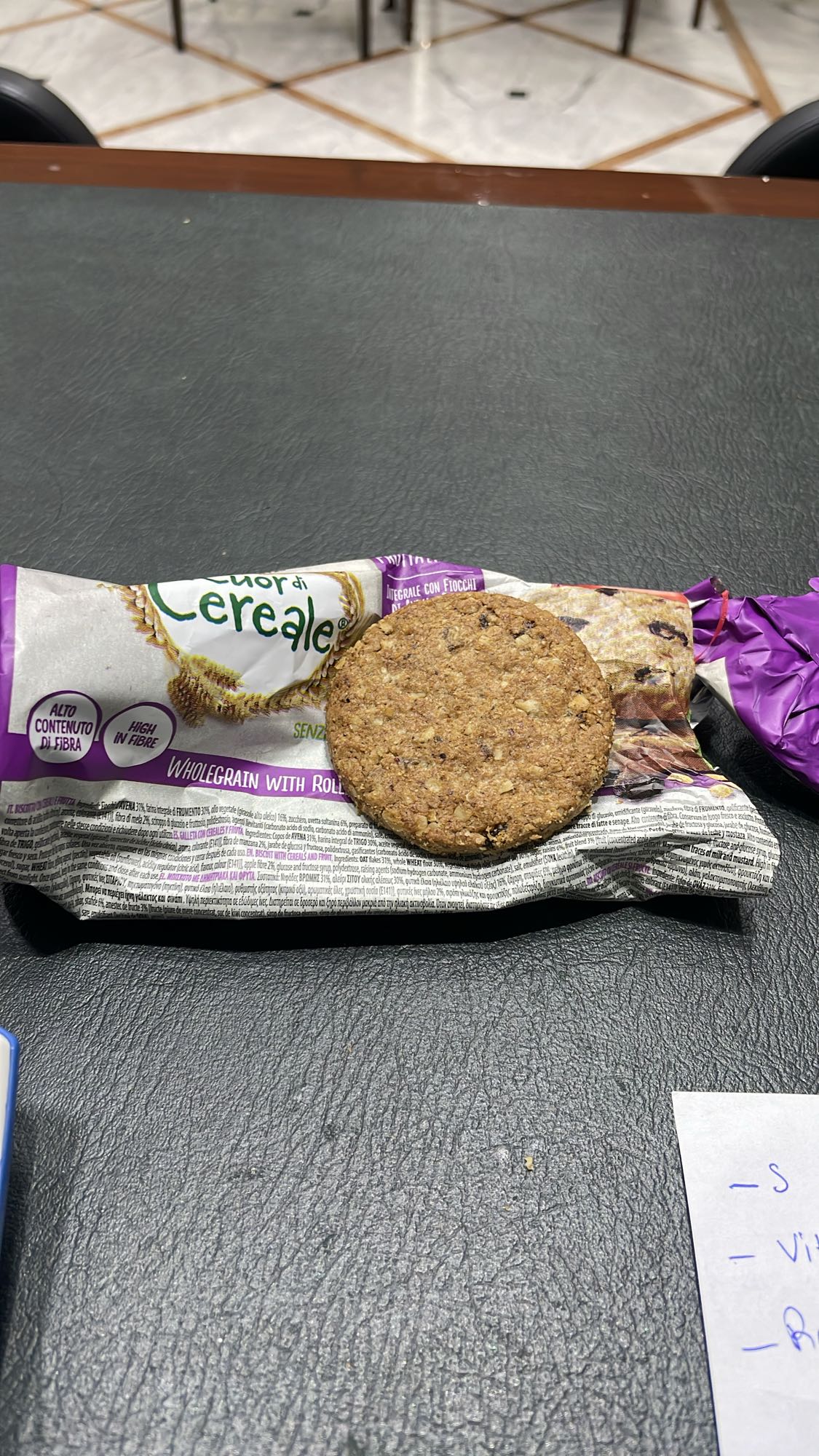 Wholegrain oat cookie