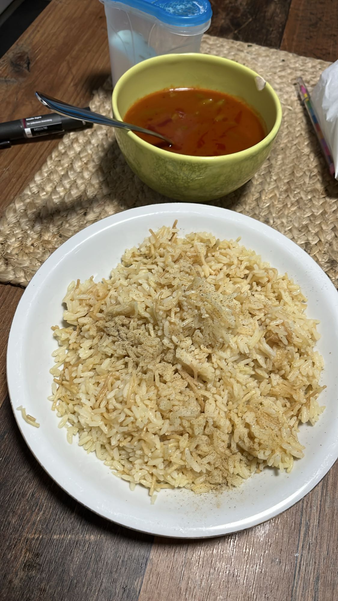 Pilav ve domates çorbası