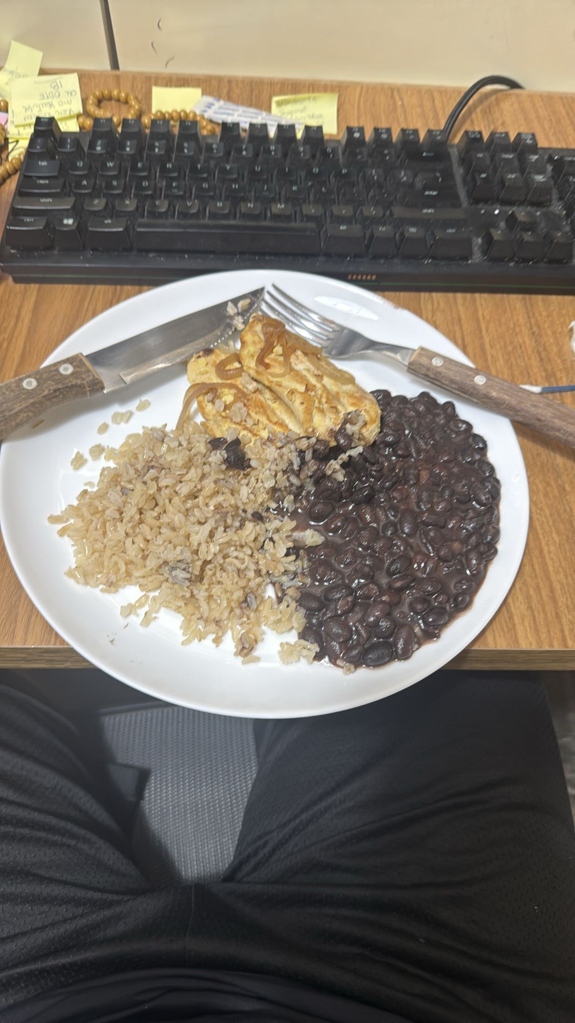 Arroz, feijão e omelete