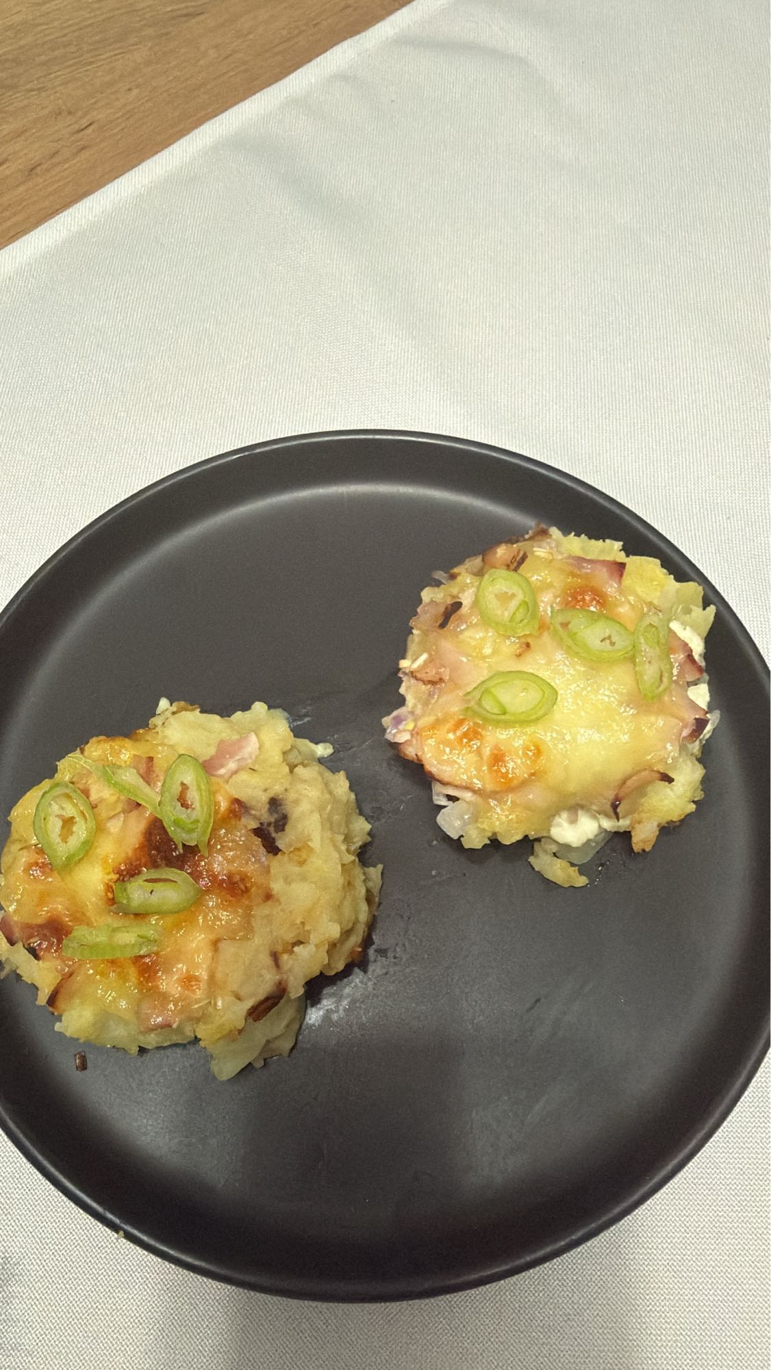 Chifle de cartofi cu brânză