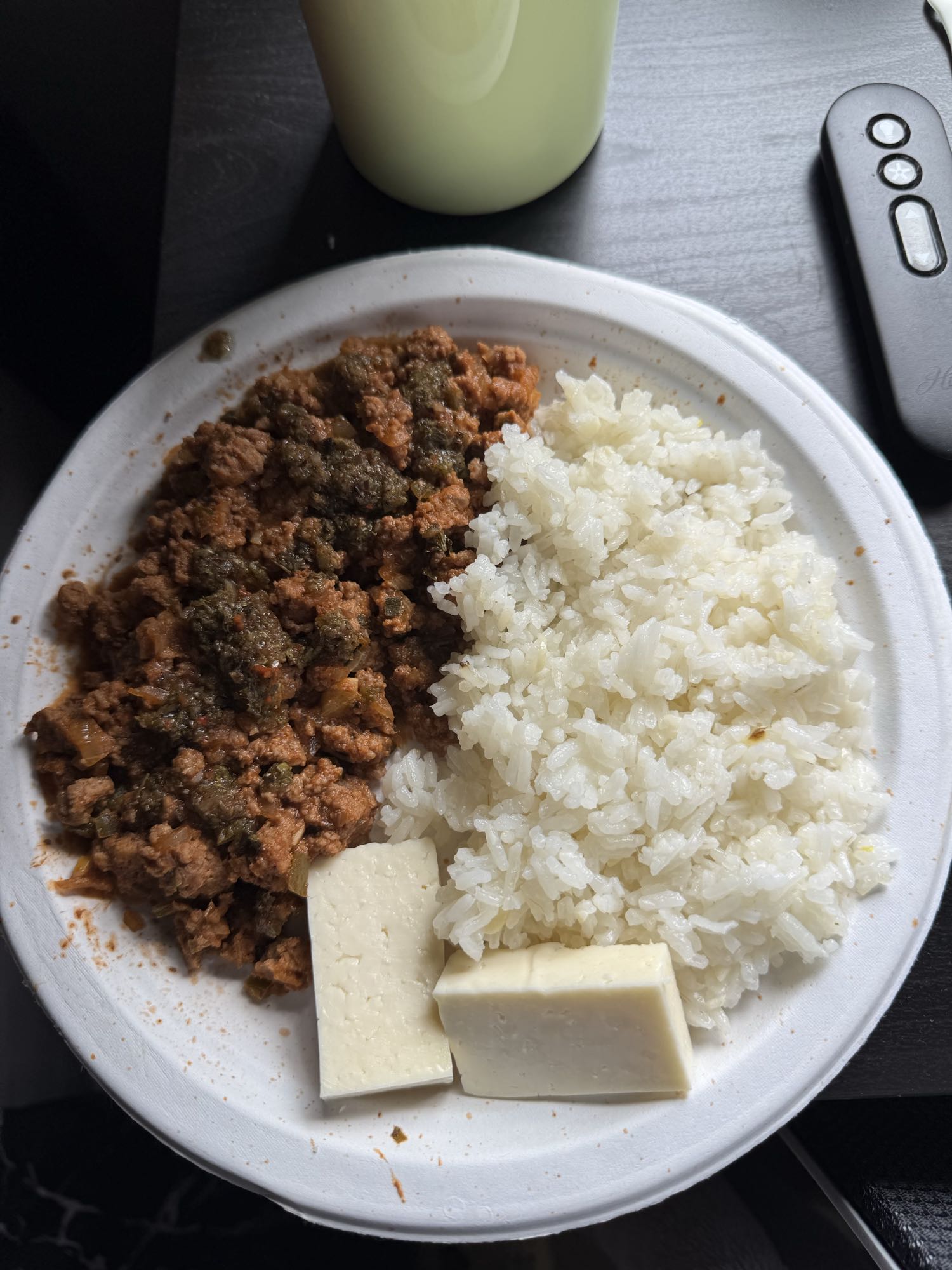 arroz con mantequilla, carne molida 98% magra y queso prensado