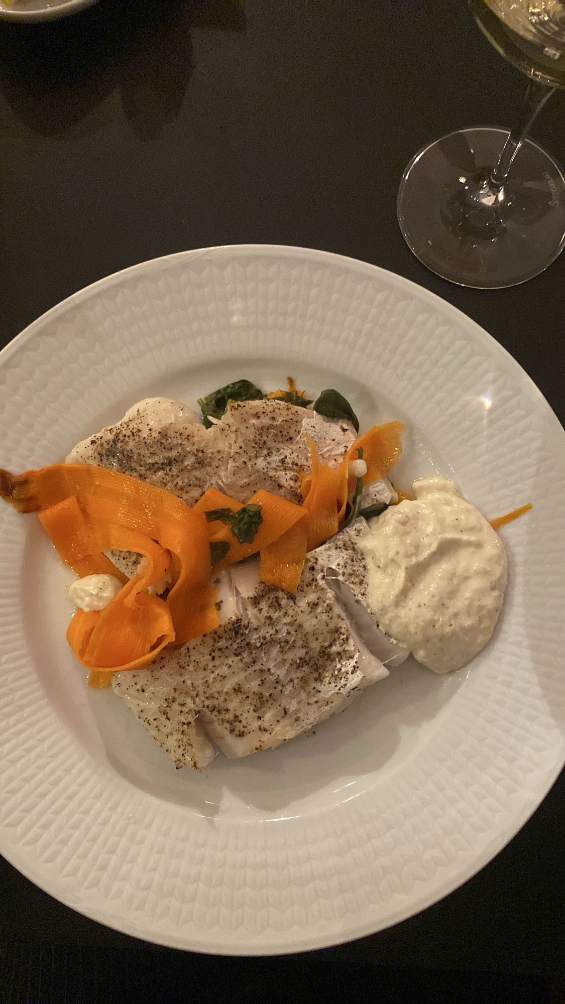 Torsk med morot och sås