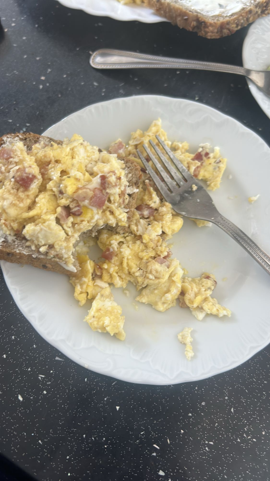 Jajecznica na chlebie