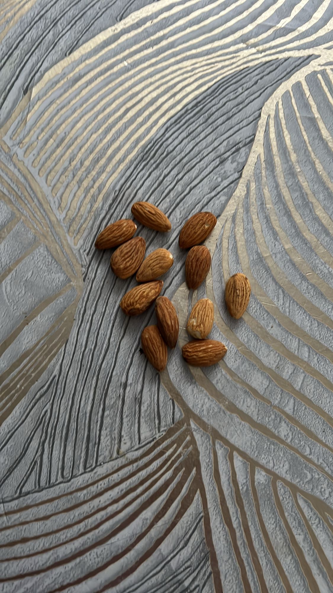 миндальные орехи