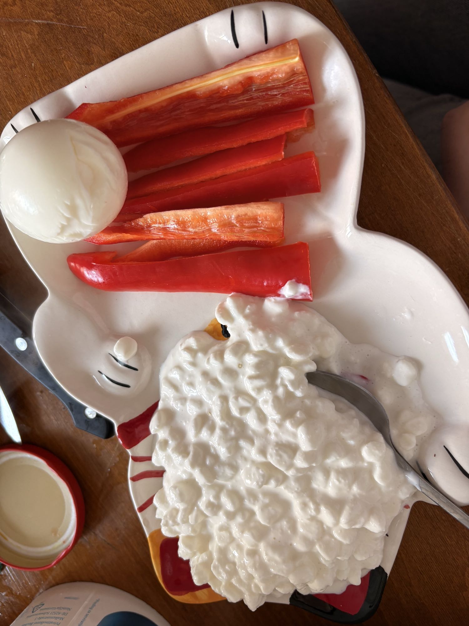 Mic dejun cu brânză și ardei