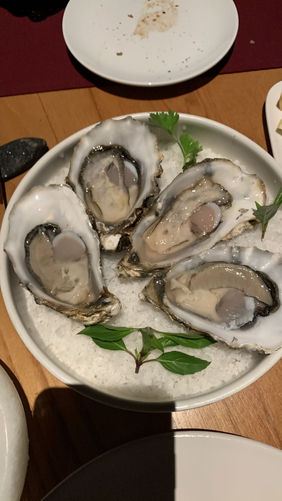 Fresh Raw Oysters
