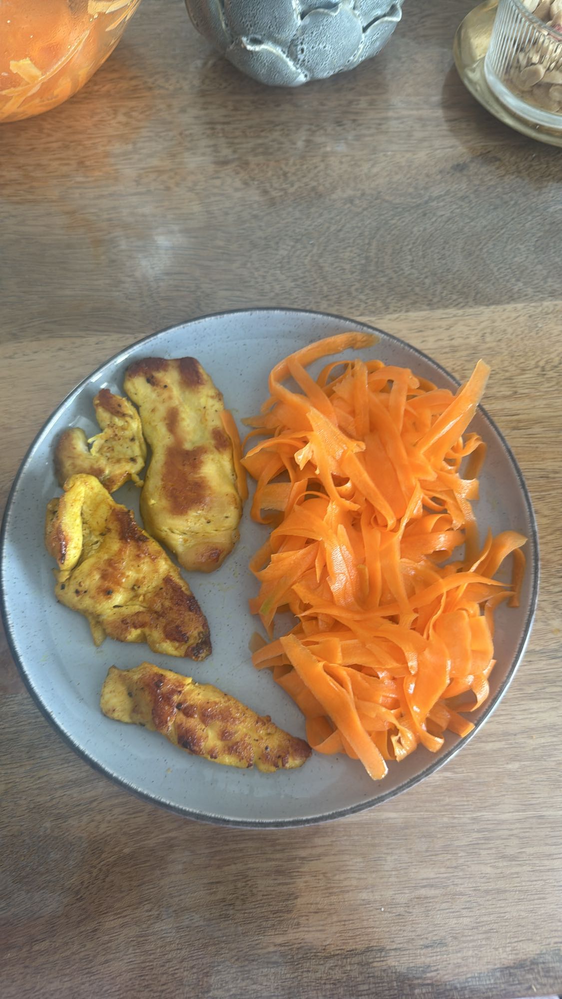 Piept de pui cu morcovi