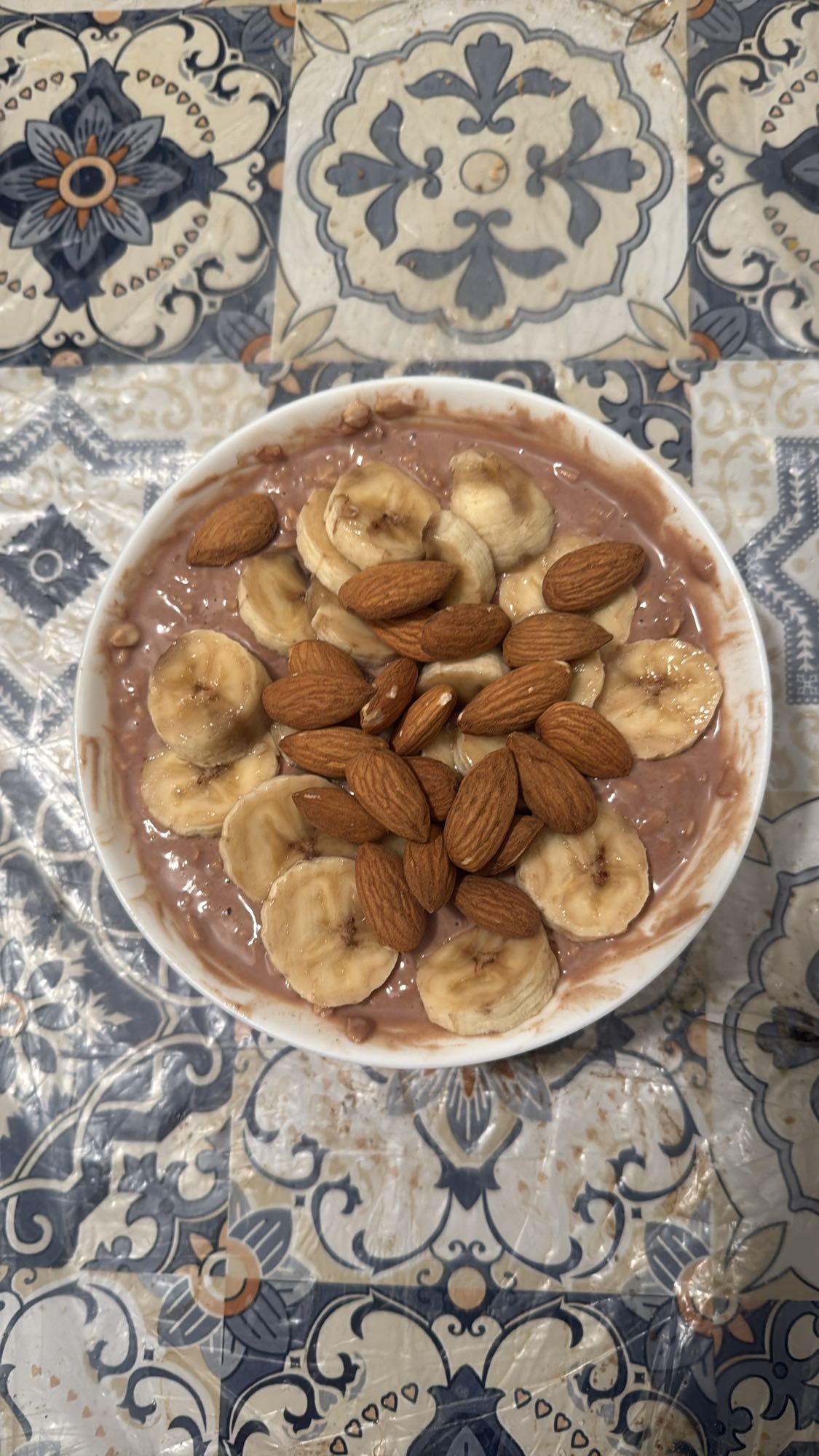 Bowl de avena, plátano y almendras