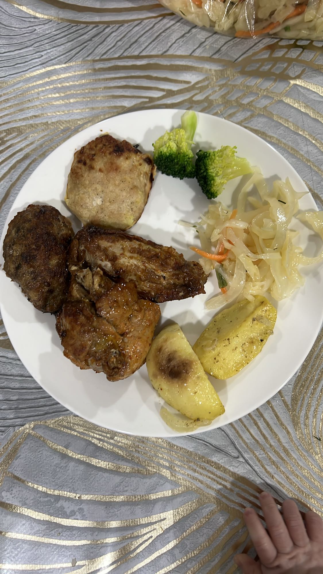 Домашний ужин с мясом