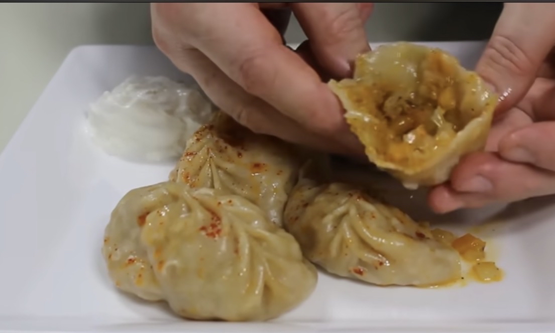 манты с йогуртом