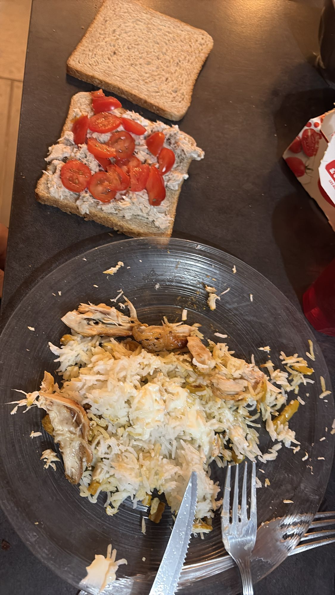 Poulet riz et sandwich thon