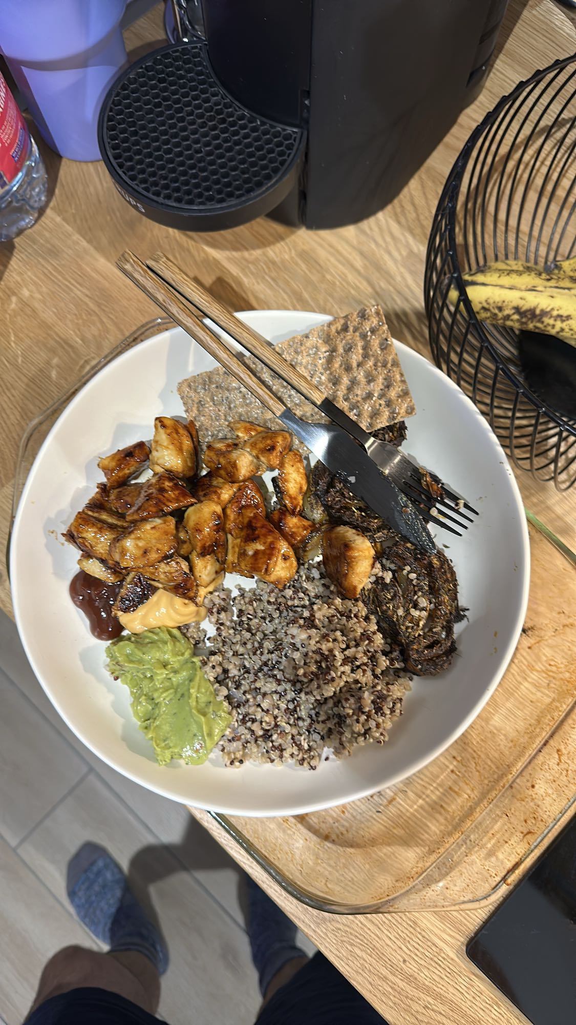 Assiette poulet quinoa légumes