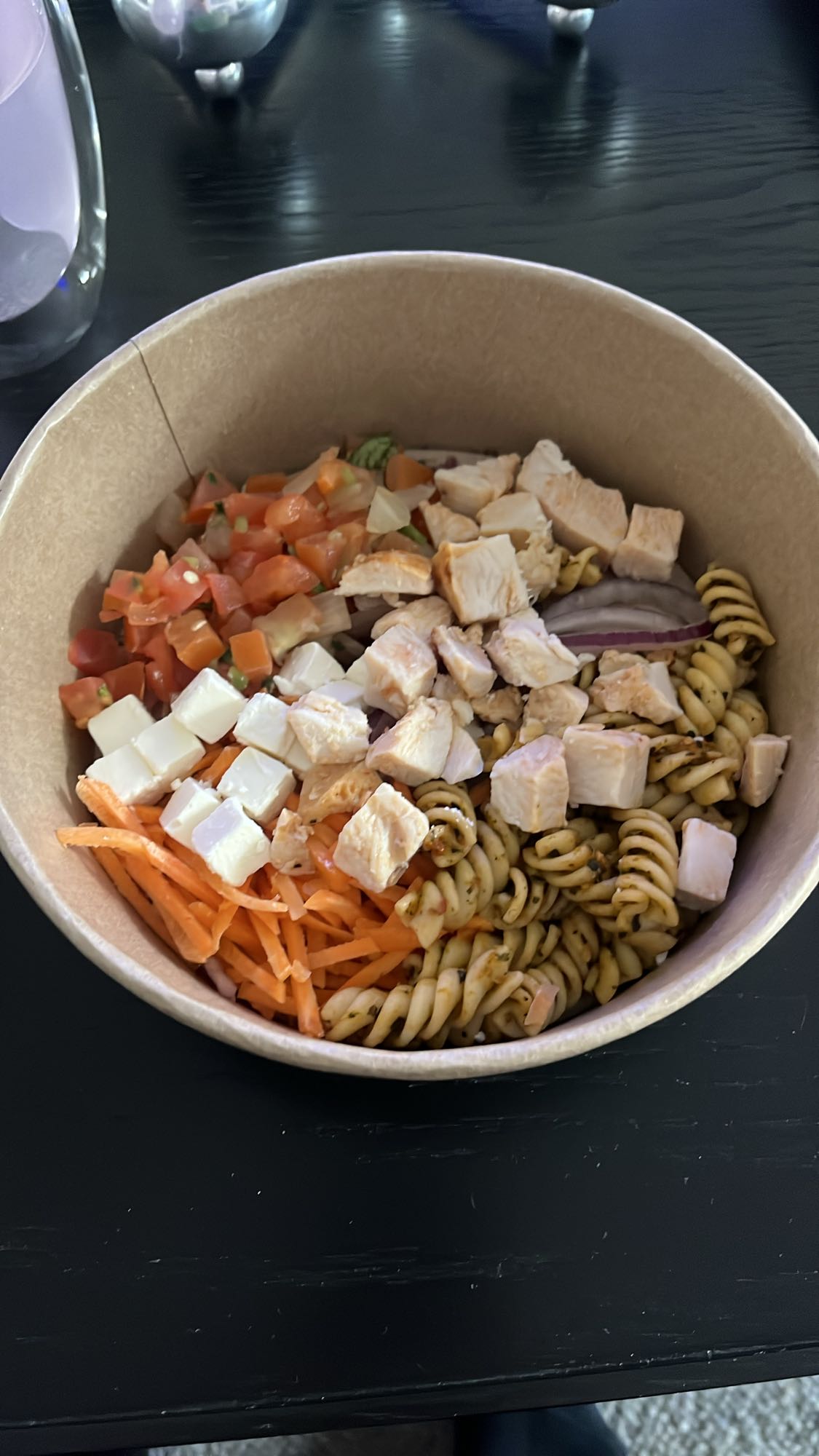 Kyckling pastasallad skål