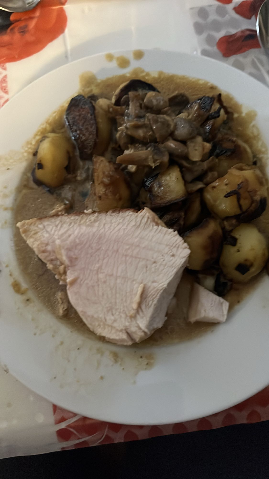 Dinde, pommes de terre, champignons